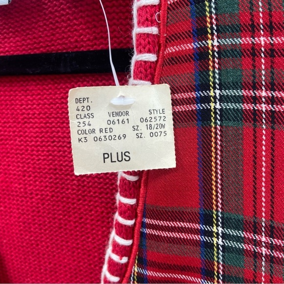 Vintage 90’s Red Plaid Knit Button Front Dog Vest NWT Dead Stock Size 18/20 - Picture 6 of 10